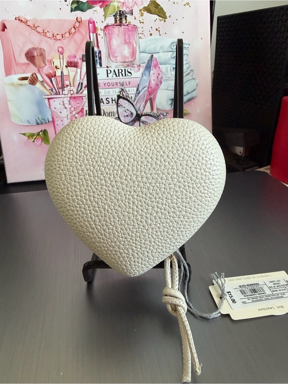 Heart-Shaped Travel Jewelry Box in Light Gray